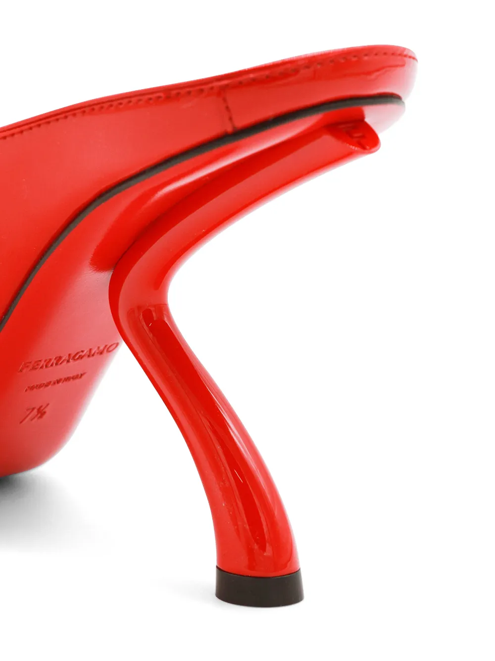 Itaca sculpted leather mules